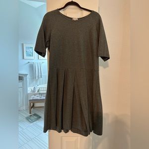 GAP. Gray dress. Perfect for fall. L.